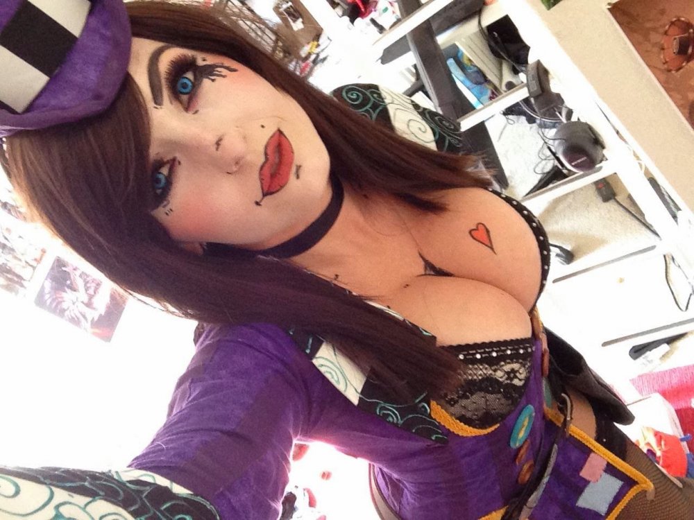 Jessica-Moxxi+3.jpg