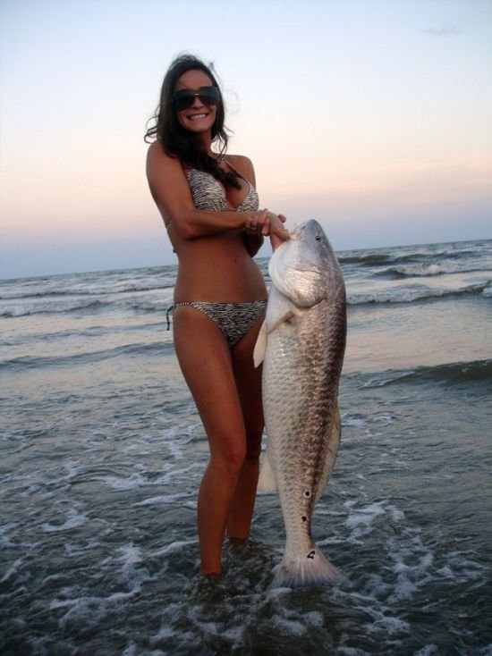 Girl-and-the-giant-fish1.jpg