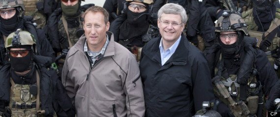 r-STEPHEN-HARPER-PETER-MACKAY-large570.jpg