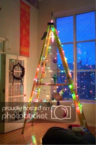 redneck_christmas_tree_4_zpseqec1wnj.jpg