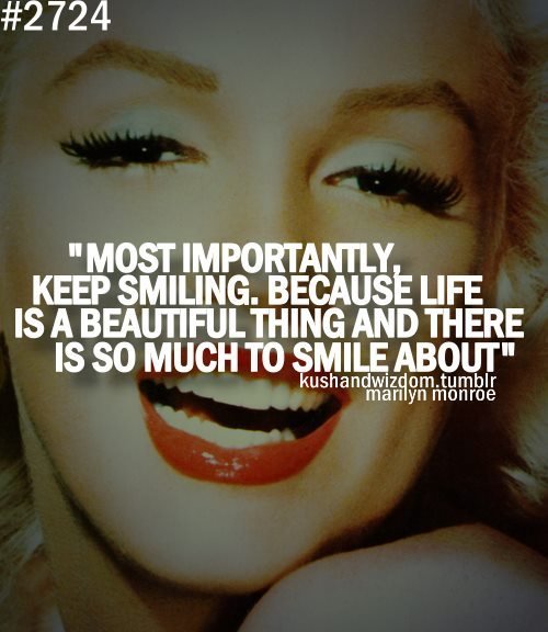 marilyn-monroe-beautiful-keep-smiling-life-Favim.com-527100.jpg