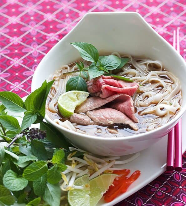 vietnamese-pho-beef-noodle-soup-recipe.jpg