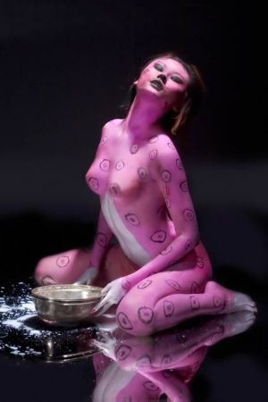 Pink_Kitty_2_by_BareBeautyBodypaint.jpg