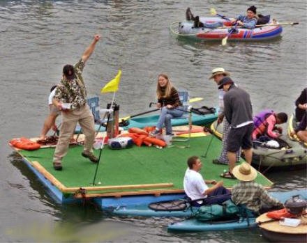 redneck_mini-golf-boat.jpg