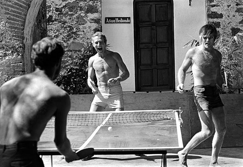 Paul-Newman-and-Robert-Redford-Playing-Ping-Pong.jpg