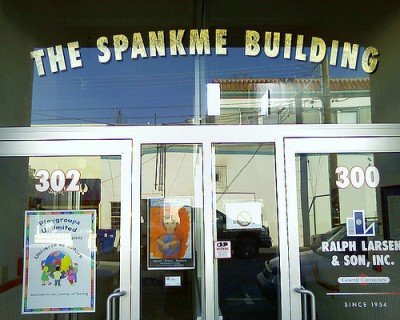 spankme-building-400x320.jpg