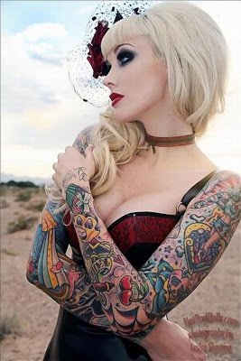 Cool_Babes_With_Tattoos_07.jpg