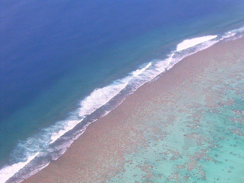 800px-Reef_outside_Aititaki%2C_Cook_Islands.JPG