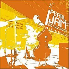 220px-PearlJam-Live_at_Benaroya_Hall.jpg