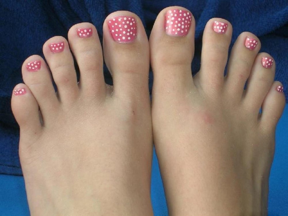 Free porn pics of Multi feet Group foot 1 of 467 pics