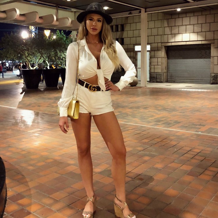 Antje-Utgaard-Feet-3566119.jpg
