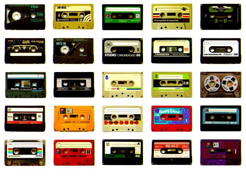 cassette_desktop_by_revoltvideo.jpg.2372d13b980e31fe3f3dbc091bd8b082.jpg