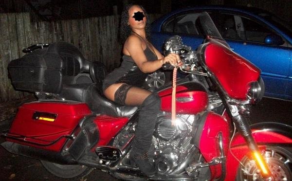LEXY ON THE HARLEY 3