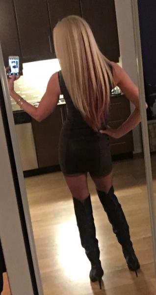 Thigh high Boots and Sexy AF Body ;)